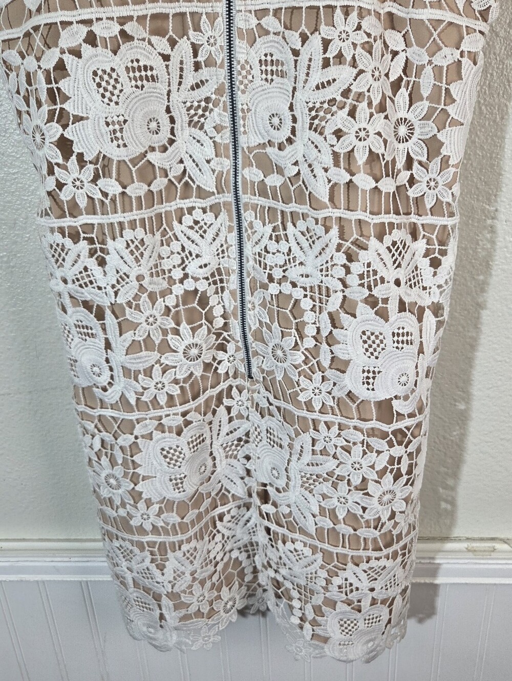 Lovers + Friends White Floral Crochet Lace Mini Dress S Sleeveless Back Zip Boho - Picture 5 of 8